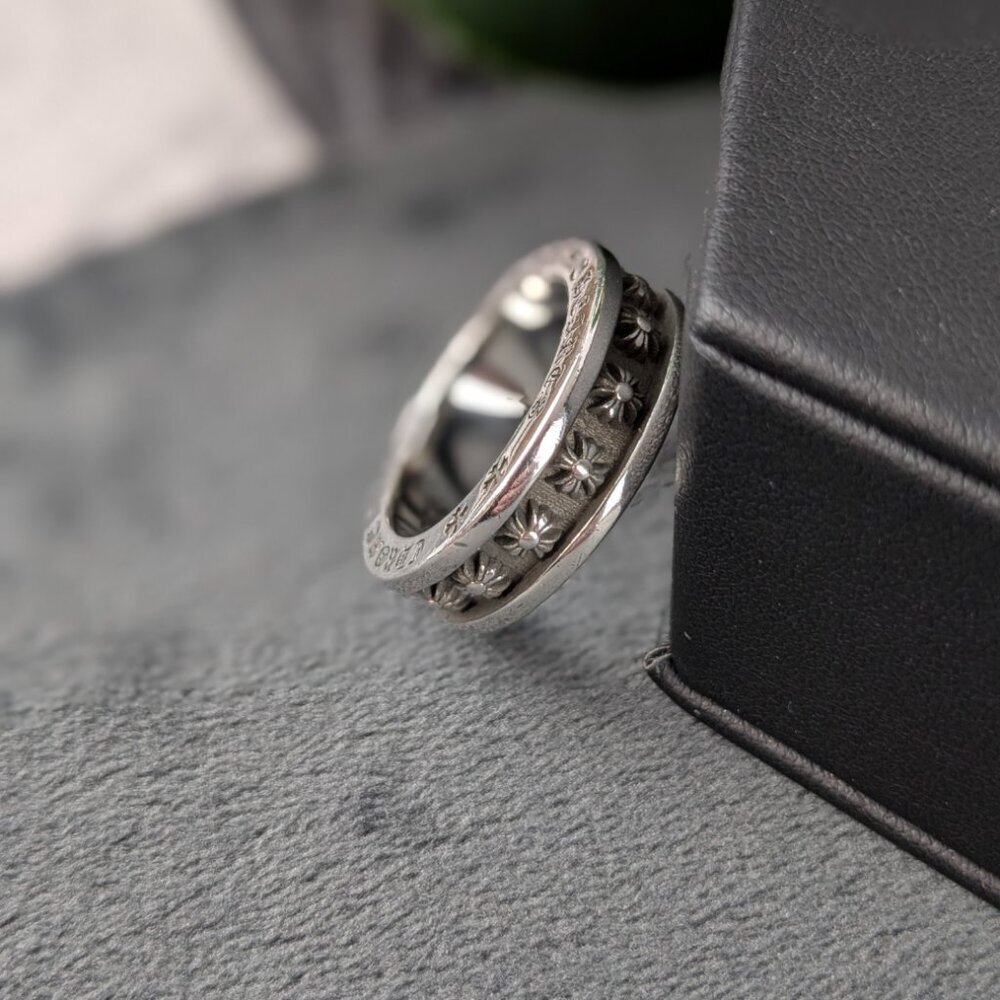 Unisex antique silver color crosses ring, hallmarks on edge, US 10